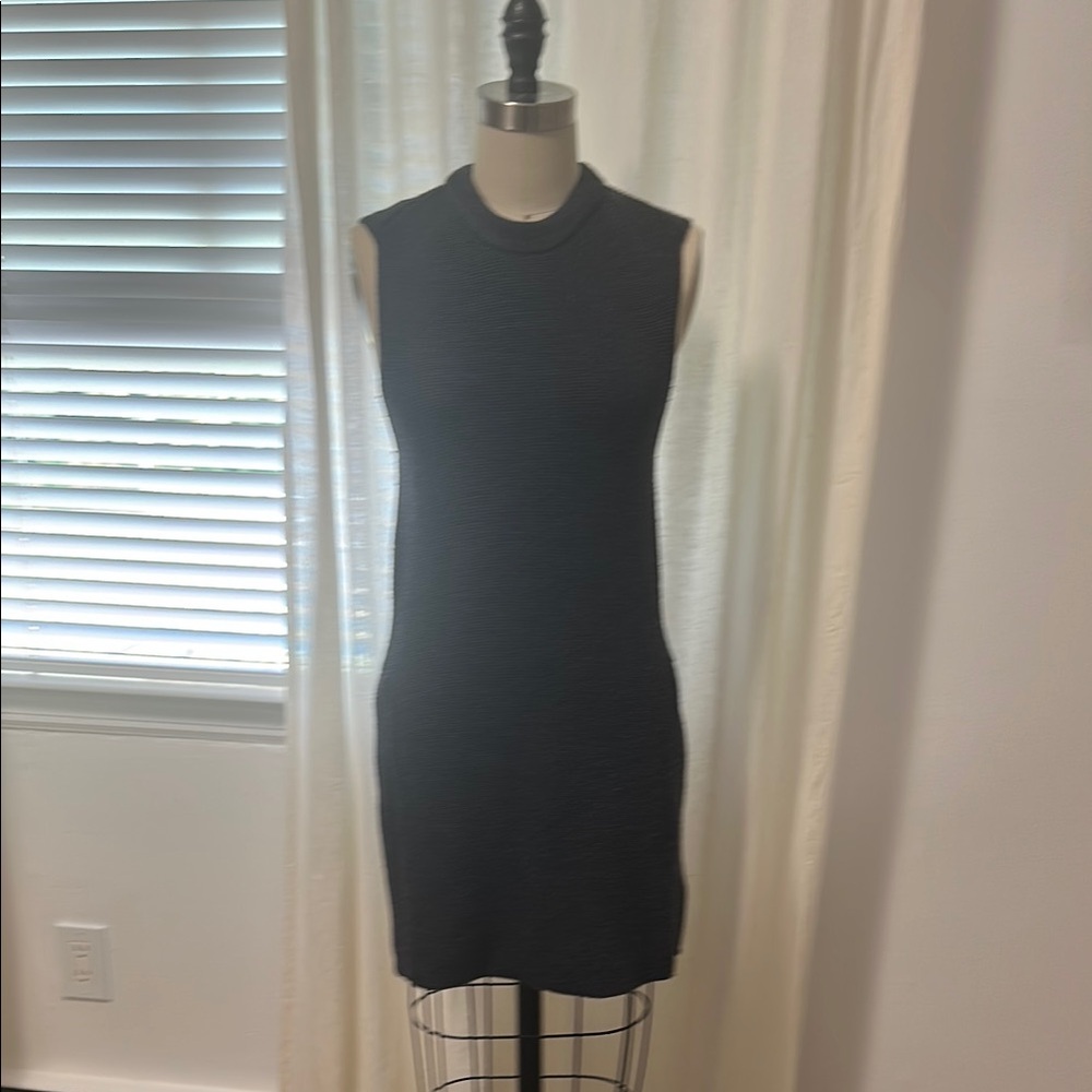Wilfred Sleeveless knit pullover long, charcoal gray
